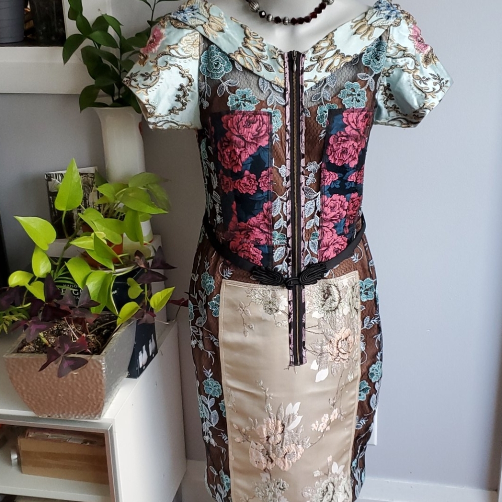 💥SOLD* Anthropologie sheath dress 8P - Picture 6 of 16